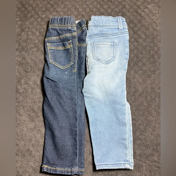 Baby girl 2 pair jeggins 18m - Picture 2 of 2